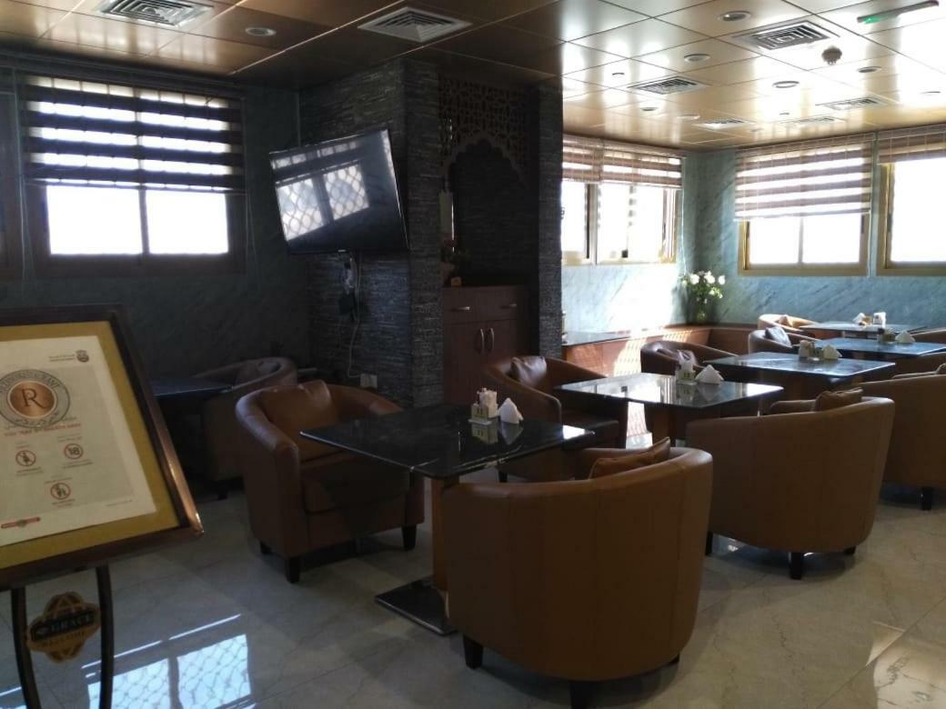 弗拉明戈公寓式酒店 阿布扎比 外观 照片